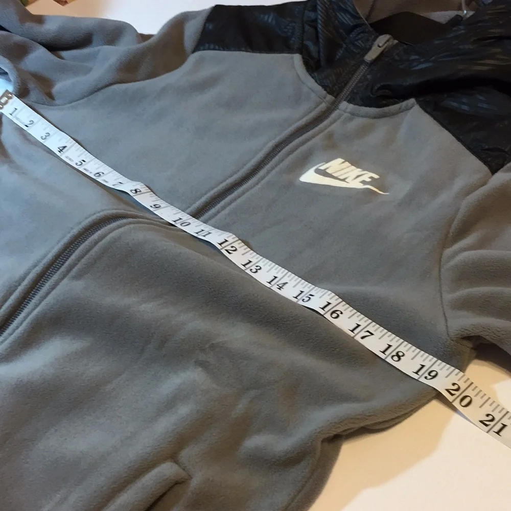 Nike Sportswear Winterized Older Kids Hoodie Full Zip Fleece Hoodie Size XL